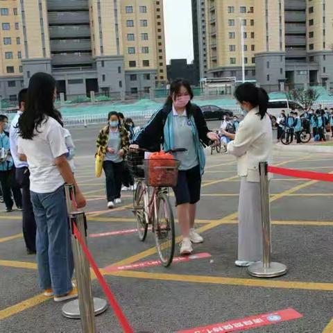 花开满园，终盼学子归——聊城第五中学开学第一天纪实