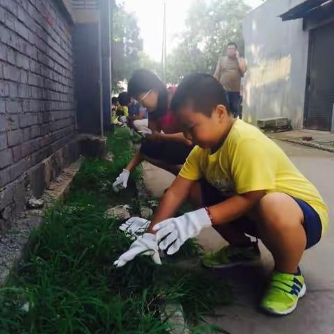 雏鹰假日小队“创建文明城市  从我做起”----路南区第二实验小学四一中队活动