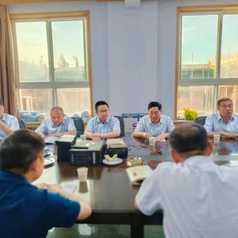 河曲支行党支部与河曲县万联节能材料有限公司党支部开展"喜迎二十大 奋进新征程"银企党建联建主题党日活动