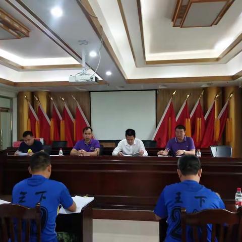 百尺竿头，更进一步――王下乡适时召开脱贫攻坚大会暨人居环境卫生整治工作推进会