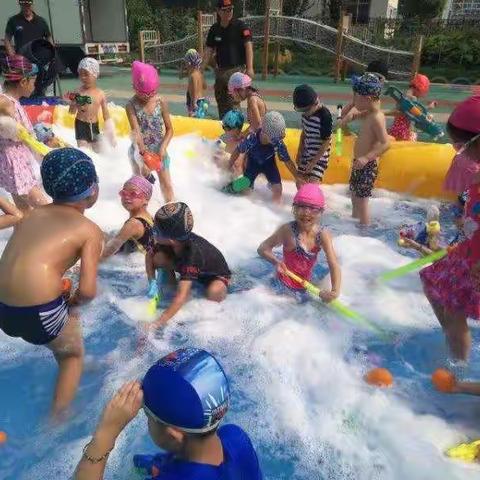 通益优佳测井幼儿园“泡沫之夏”活动通知