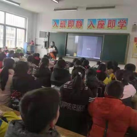 喜迎新学期 争做小达人 —— 工商银行灌云支行积极开展人民币知识进校园活动