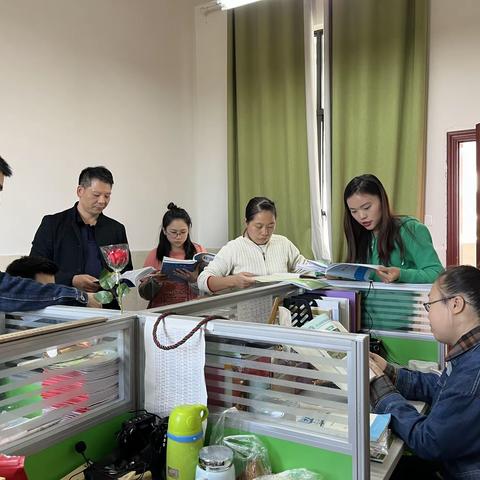 学习新课标，助力新课堂——上梅街道北塔学校三年级数学组第40次教研活动