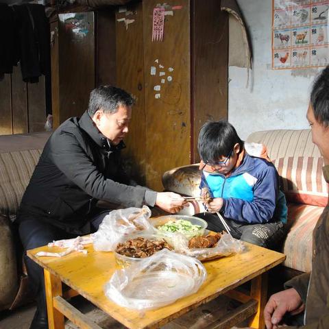 县交通运输局与帮扶对象“同吃一顿饭共叙帮扶情”