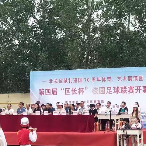 飞奔吧，东小足球少年！