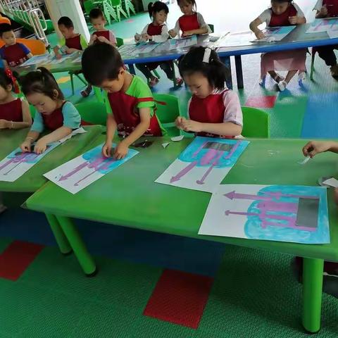 特长班小梵高美术与您分享！