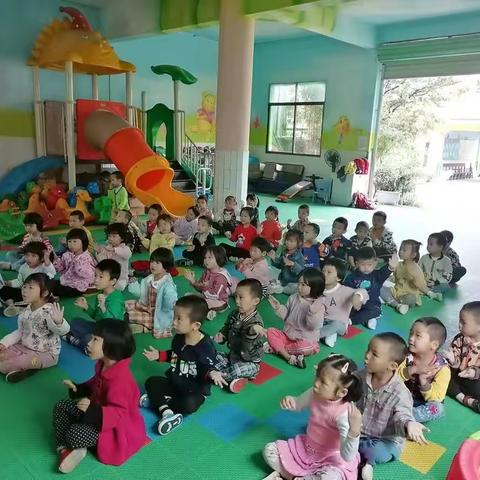 朵朵班宝贝们在园的第四周精彩回顾