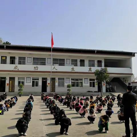 常抓应急疏散演练  共建平安和谐校园