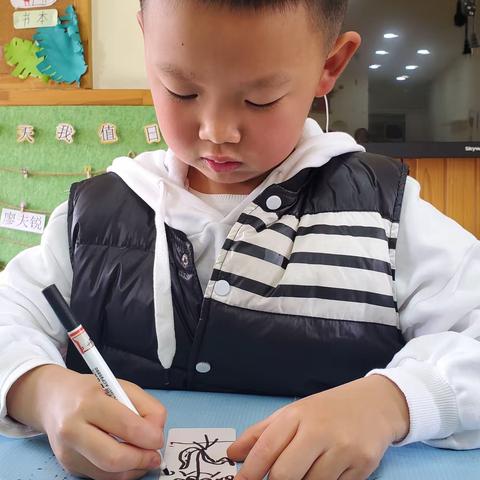 书香沁澳贝.阅读润童心