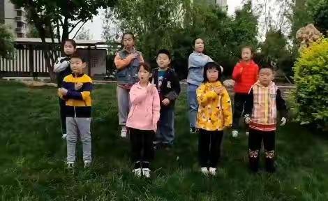 在田学堂的孩子祝妈妈们节日快乐