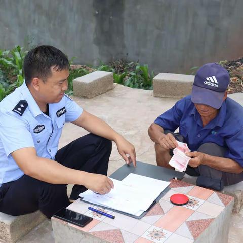 万德派出所破小案暖民心