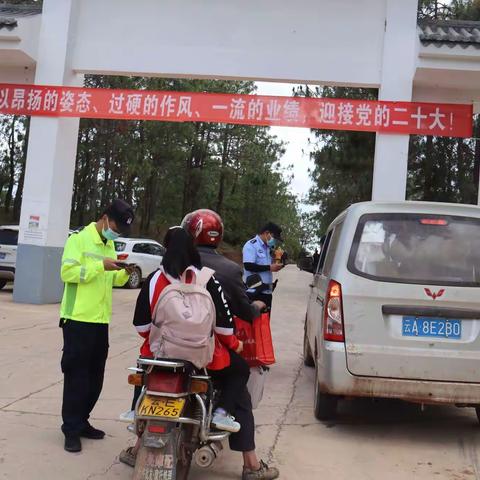 万德派出所持续开展“百日行动”交通整治筑牢道路交通安全防线