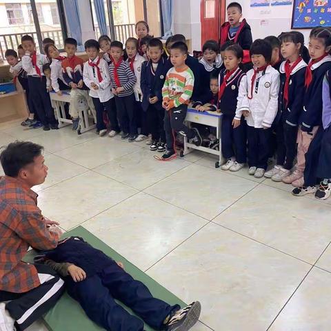 “预防溺水 关爱生命”梧州市苍海小学防溺水安全演练