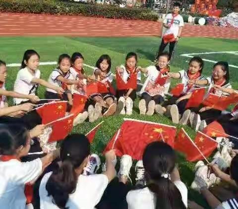 龙城小学六二班“疫情散去，相约校园，不见不散！
