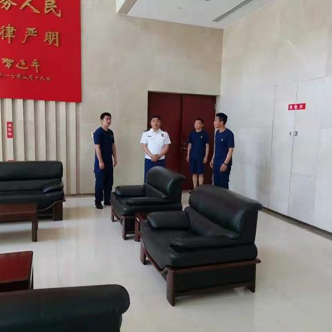 支队王刚副支队长深入牛旺消防救援站督导检查全国“两会”期间队伍管理工作