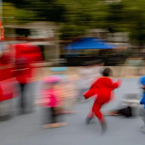 吴惠康作品/海上年味/小巴辣子度元宵