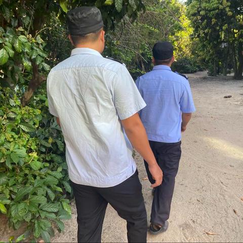 2022年12月7日，三灶村联防队员在辖区巡逻防控工作