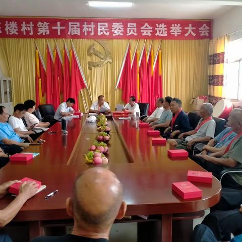 2021年7月1日，禹州市褚河镇陈楼村迎来建党100周年，举办舞狮子唱红歌等大型活动，为庆祝党的生日献礼。