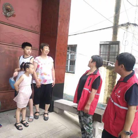 【商贸新城·活力枣园】枣园街道社会治理综合服务中心网格员齐心协力，共战“烟花”在行动