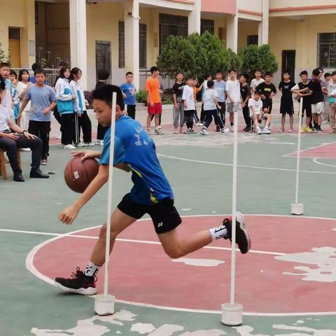 热血拼搏，青春飞扬——藤县第三中学举行第三十届校运会