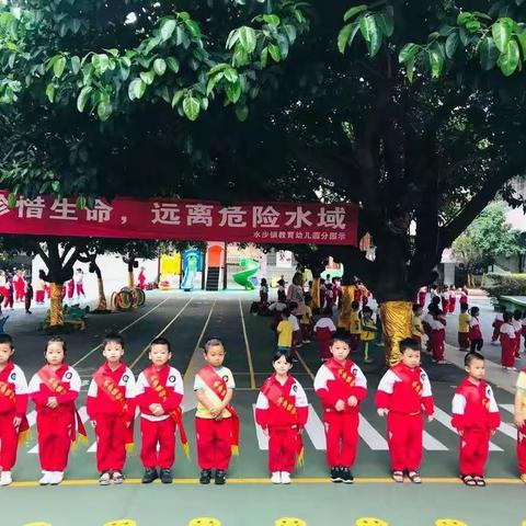 【四月份】中二班孩子的幼儿园活动相册