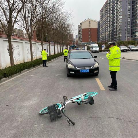 【济南交警】高新大队组织军转民警开展事故现场勘查技能考核