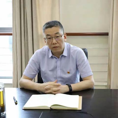 郑州自贸区分行迅速传达落实梁德顺行长在4月份经营形势分析会上的重要讲话精神