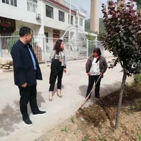 厚镇继续保持高压态势，铁腕扫黑除恶