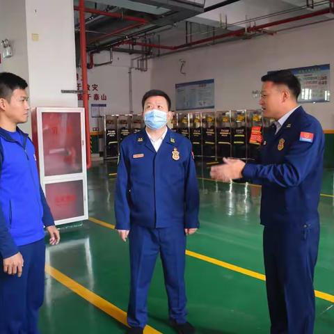 岳方勇支队长深入丛台北路消防救援站检查指导工作