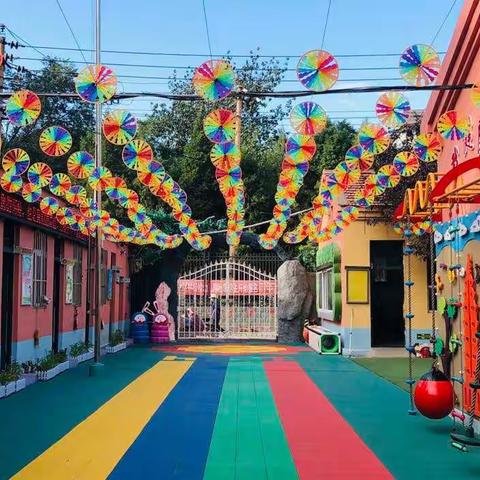 “夏意满园 ·翘首企盼”——宣化区拱极楼幼儿园复学工作纪实