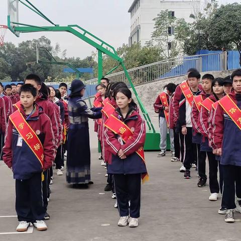 点赞标兵树榜样，争先创优树新风——柳州市第三十三中学2021年秋学期第二批标兵颁奖典礼