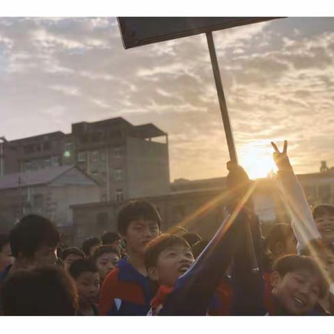 恰风华少年——拖船初中第33届田径运动会掠影