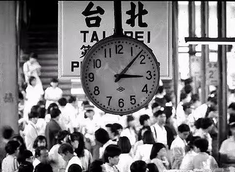 潍坊创建“东亚文化之都”|【云上读书会 （九十）】“全民阅读主题月”线上悦经典泽心田温暖上线