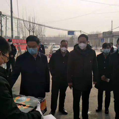 高村镇人大代表到镇捐赠物资助力疫情防控工作