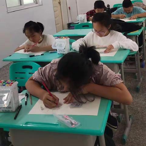 五洲小学绘本班课堂瞬间......