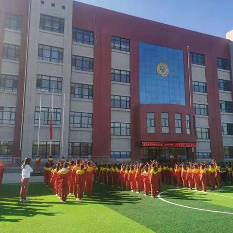 【凝聚德育 立德树人】“九九重阳节 浓浓敬老情 ”朝阳街小学开展重阳节主题活动