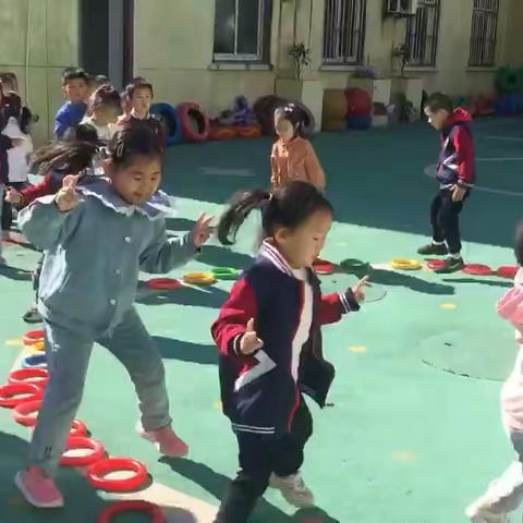 幼儿园里欢乐多……我们的户外活动