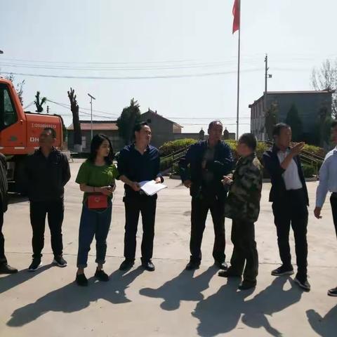 4月20日，市扶贫办、住建、国土等相关部门对微子镇、辛安泉镇的贫困户周转房选址和开工情况进行检查指导！