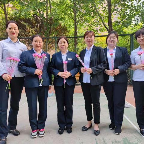 “浓情五月，感恩母亲节”社区文化活动