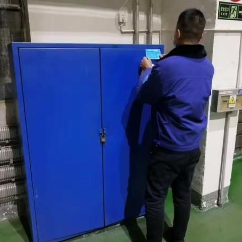 502车间开展提升现场“定制率、目视化率”专项整治活动