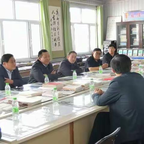 区关心下一代工作委员会领导小组到东湖街道检查指导工作