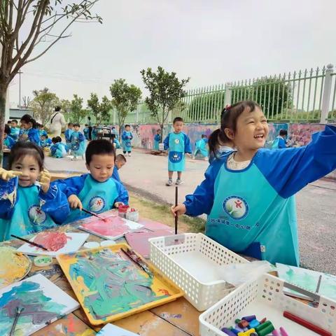 涂鸦涂呀——芦溪镇第一中心幼儿园小六班