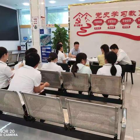 万宁市行政审批服务局打造“党史学习驿站”让党史活起来