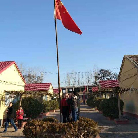 学习雷锋，树雷锋旗帜。