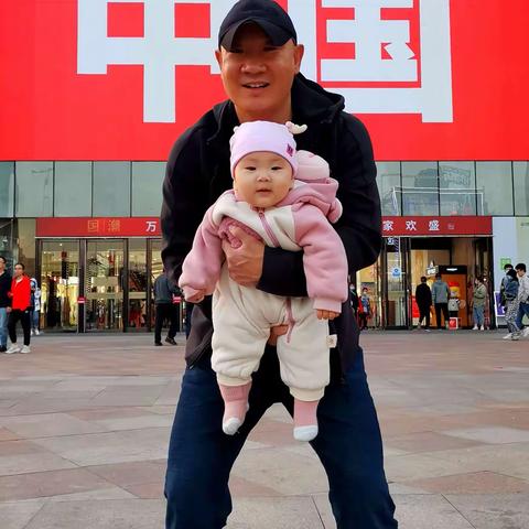 人生如戏  岁月如酒（草案）