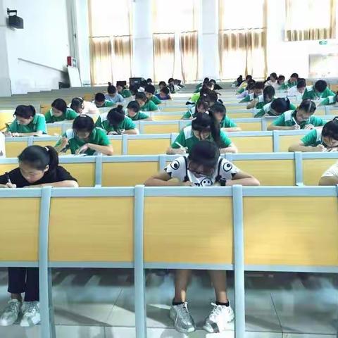 横平竖直皆风骨，撇捺飞扬是血脉——记武山学校初中部“迎国庆”硬笔书法比赛