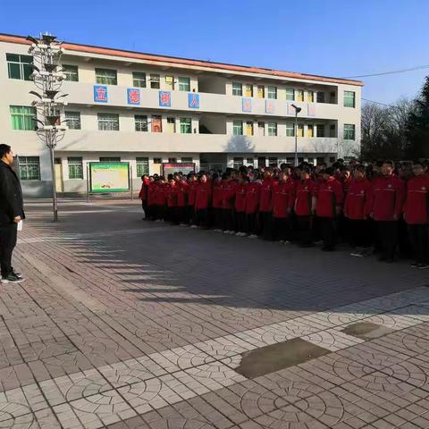 润镇中学开展“严明课堂纪律、自觉守纪、尊重课堂、尊重知识、尊敬师长、学风纪律大整治”系列活动