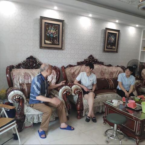 不忘初心暖人心--开发区党支部开展老党员走访慰问活动