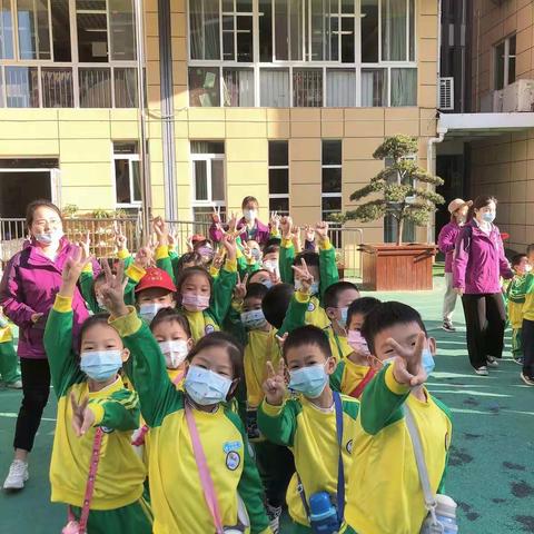 湖口幼儿园大三班—走进消防局