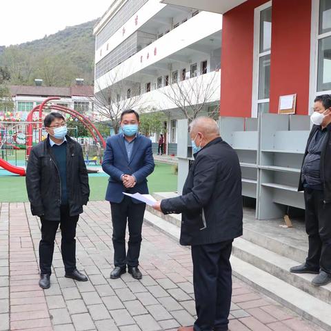 爱心捐赠暖人心，帮扶聚力共发展